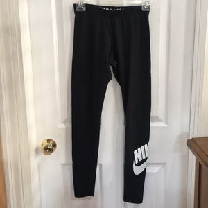 Black nike leggings